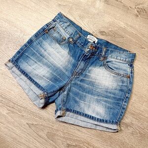 •FOREVER 21• CUFFED JEAN SHORTS